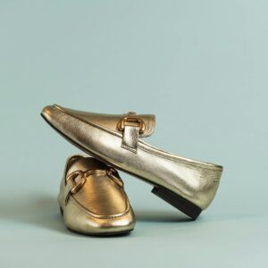 Mocassins métallisés dorés Produit test